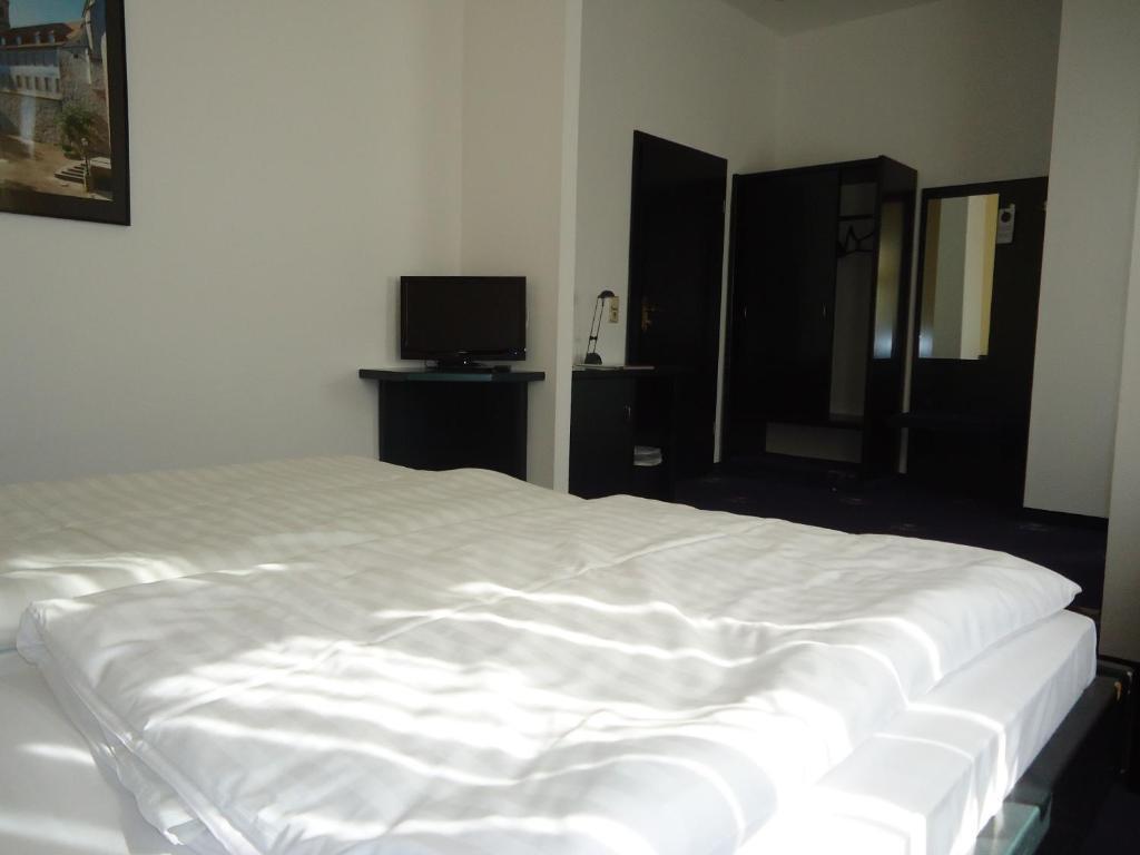 Hotel Schweizer Hof Halle  الغرفة الصورة